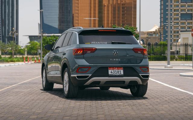 VOLKSWAGEN t-roc - image 4