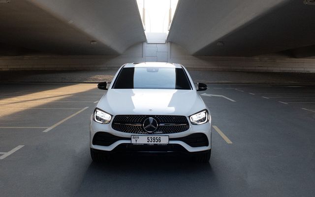 Mercedes-Benz GLC200 Coupe - image 2