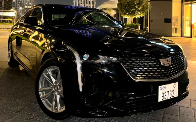 Cadillac CT4 - image 1