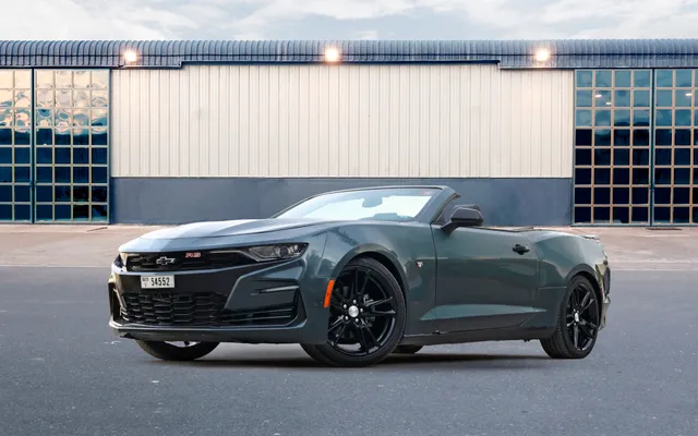 Chevrolet Camaro Convertible Gray - image 1