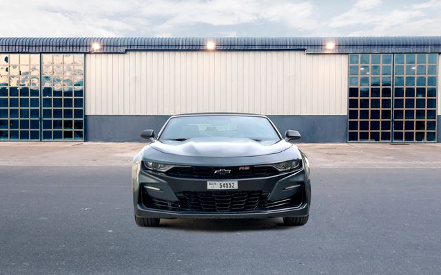 Chevrolet Camaro Convertible Gray - image 3
