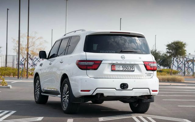 NISSAN PATROL PLATINUM V8 - image 4
