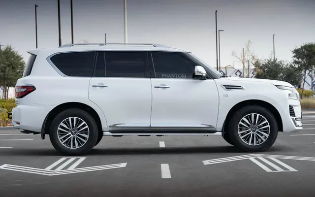 NISSAN PATROL PLATINUM V8 - image 2