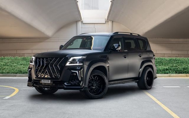 INFINITI QX80 BLACK HAWK - image 1