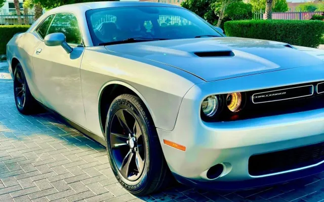 DODGE CHALLANGER - image 4