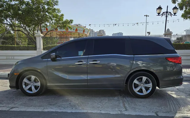 Honda Odyssey - image 2