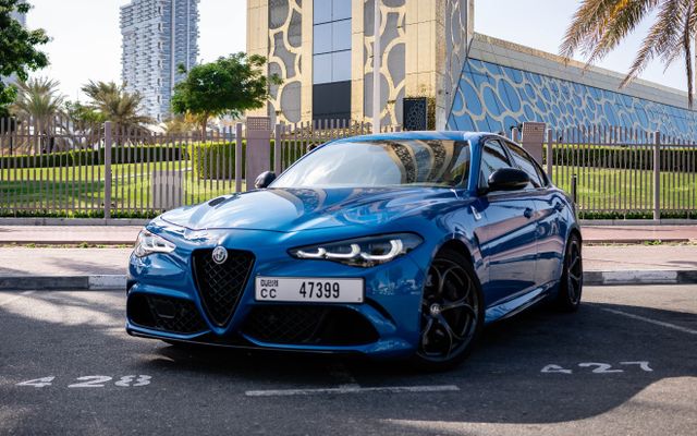 ALFA ROMEO GIULIA QUADRIFOGLIO - image 1