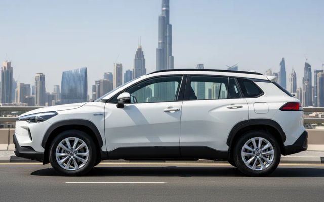 Toyota Corolla Cross - image 2