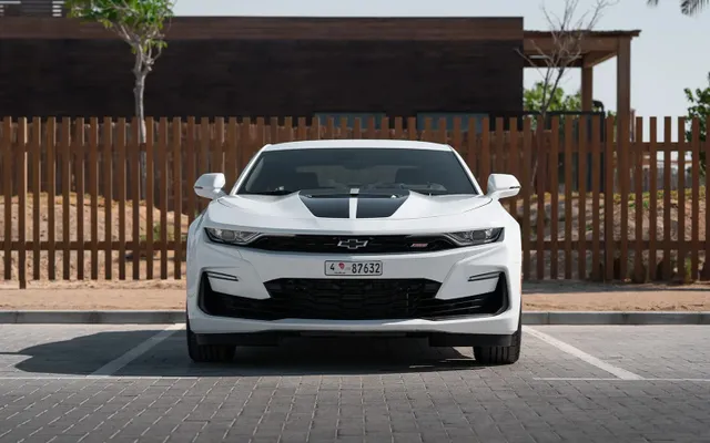 CHEVROLET Camaro - image 3