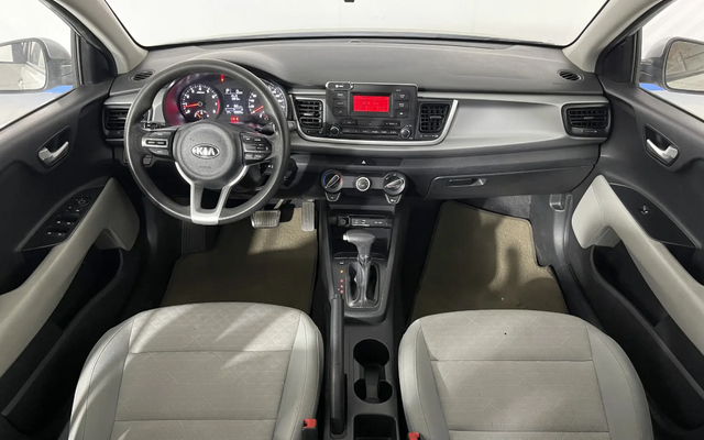 Kia Rio - image 4
