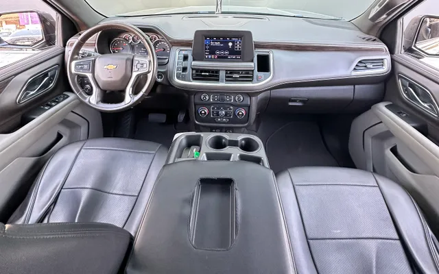 CHEVROLET TAHOE - image 4
