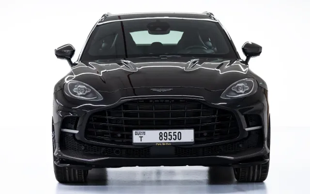 Aston Martin DBX 707 - image 3