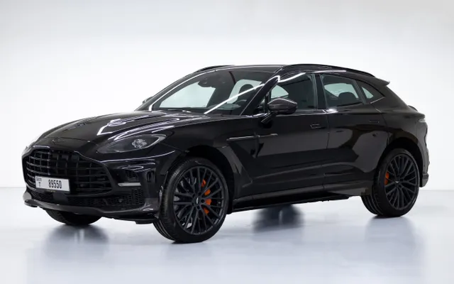 Aston Martin DBX 707 - image 1