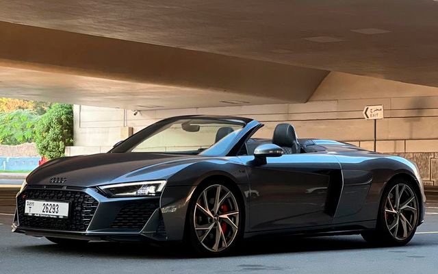 Audi R8 - image 1