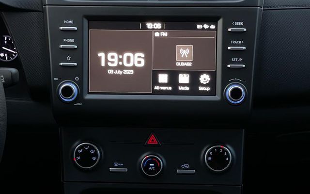 HYUNDAI CRETA - image 3