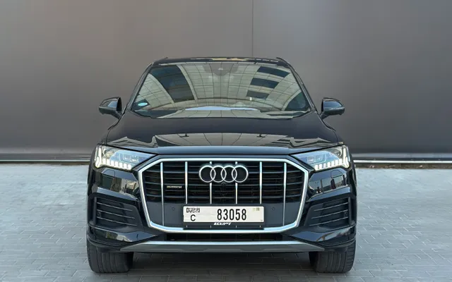AUDI Q7 - image 1