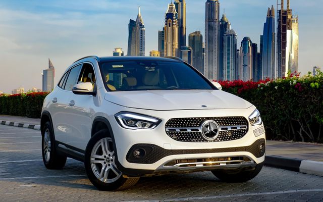 Mercedes Benz GLA - image 1