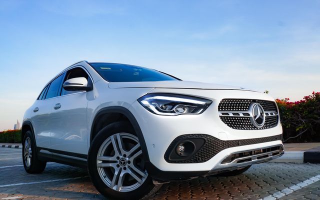 Mercedes Benz GLA - image 2