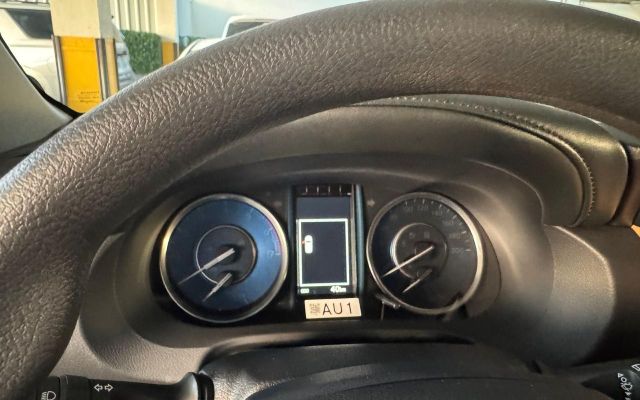 Toyota Fortuner - image 4