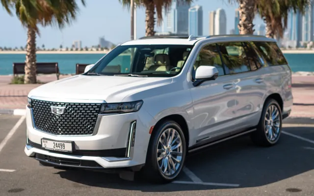 CADILLAC ESCALADE - image 1
