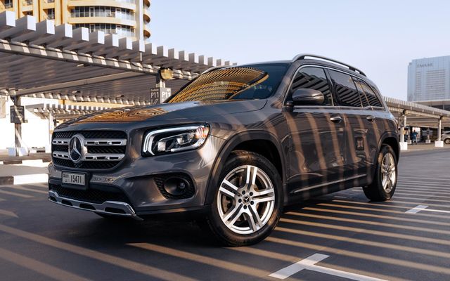 MERCEDES GLB 250 - image 4