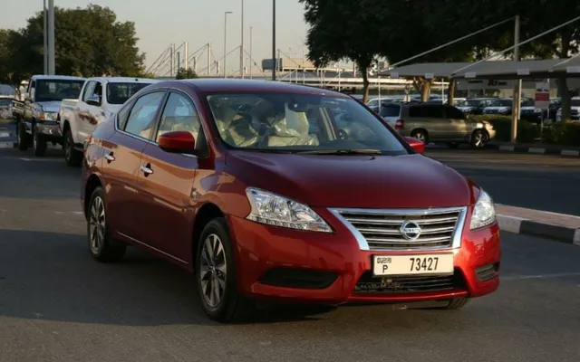 Nissan Sentra - image 1