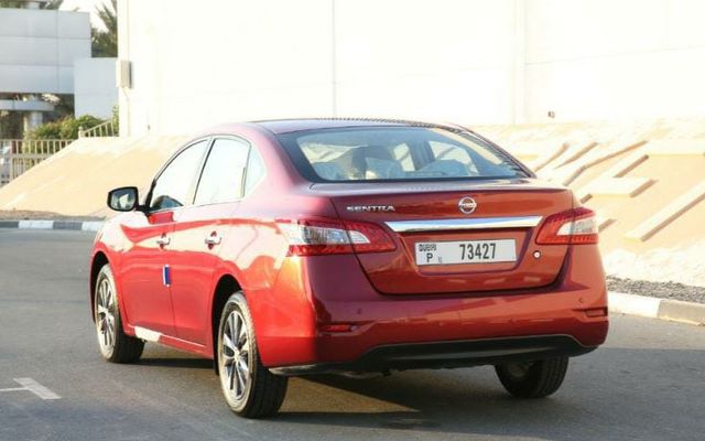 Nissan Sentra - image 2