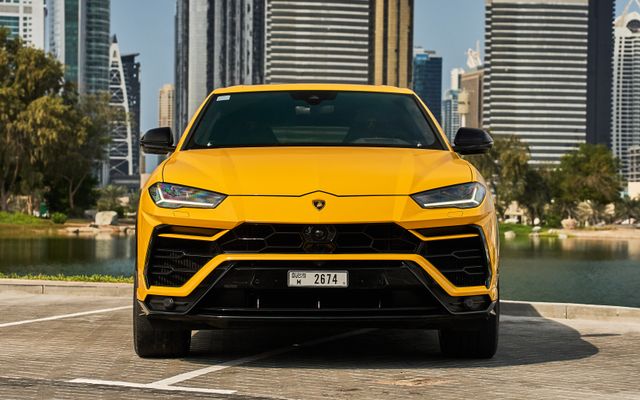 Lamborghini Urus MY20 - image 2