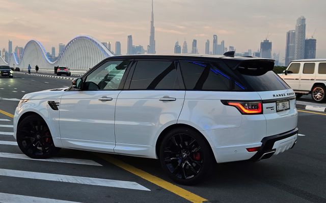 Range Rover Sport - image 4