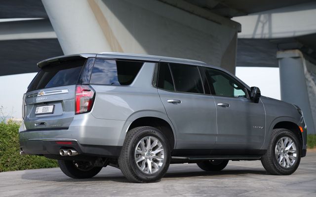 CHEVROLET TAHOE - image 3