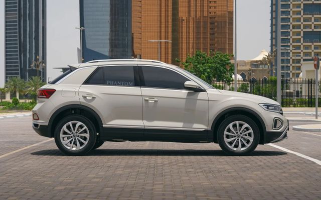 VOLKSWAGEN t-roc - image 2