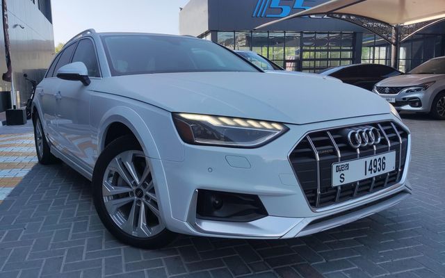 AUDI A4 PREMIUM - image 2