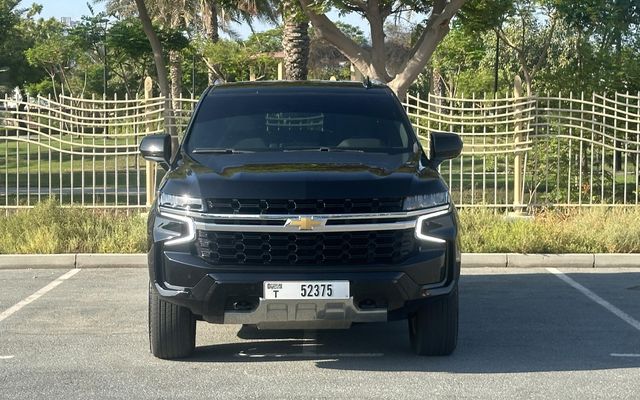 Chevrolet Tahoe - image 3