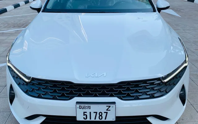 Kia K5 - image 2