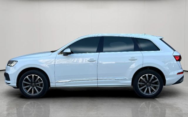 AUDI Q7 - image 2