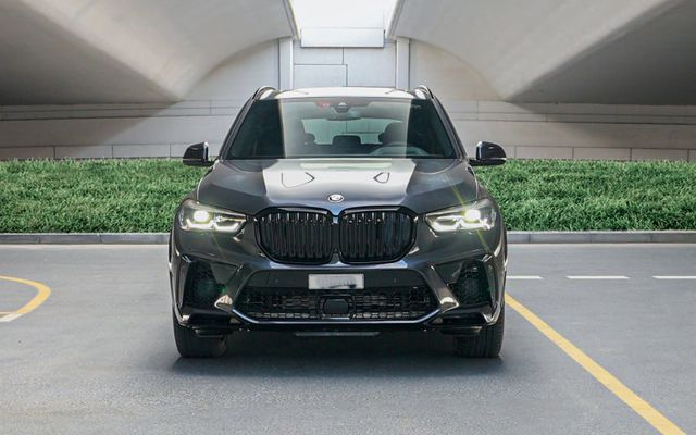 BMW X5 - image 2