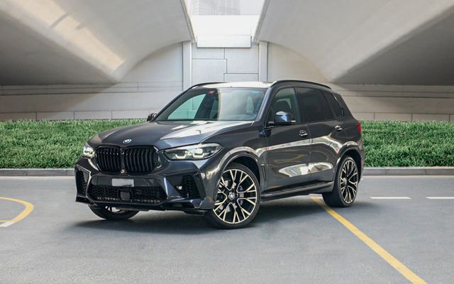 BMW X5 - image 1