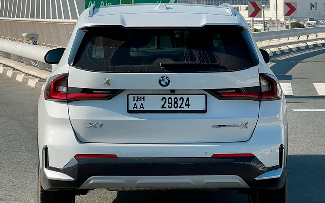 BMW X1 - image 3