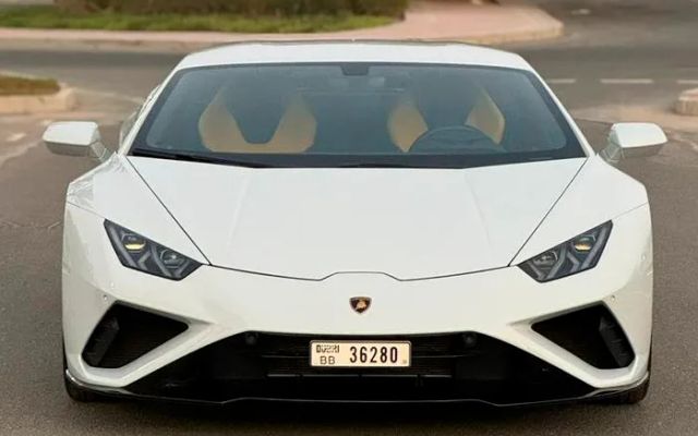 Lamborghini Huracan Evo Coupe - image 2