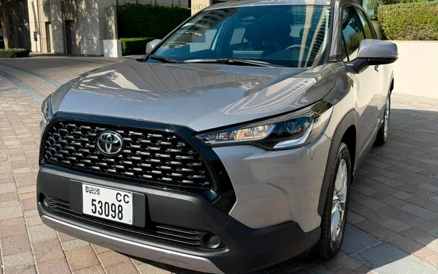Toyota Corolla Cross - image 2