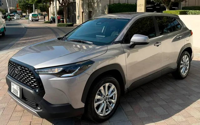 Toyota Corolla Cross - image 1