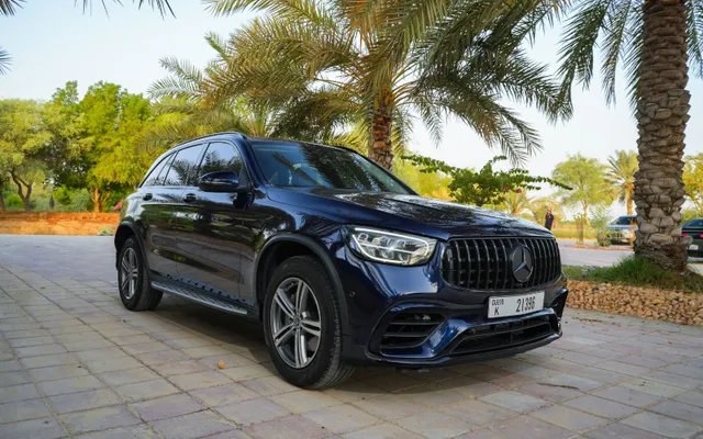 Mercedes GLC 300 - image 4