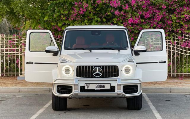 MERCEDES G63 - image 4