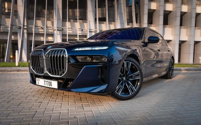 BMW 735 - image 4