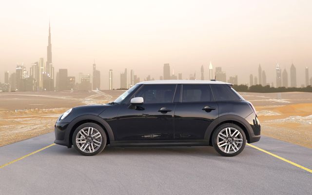 Mini Cooper - image 2