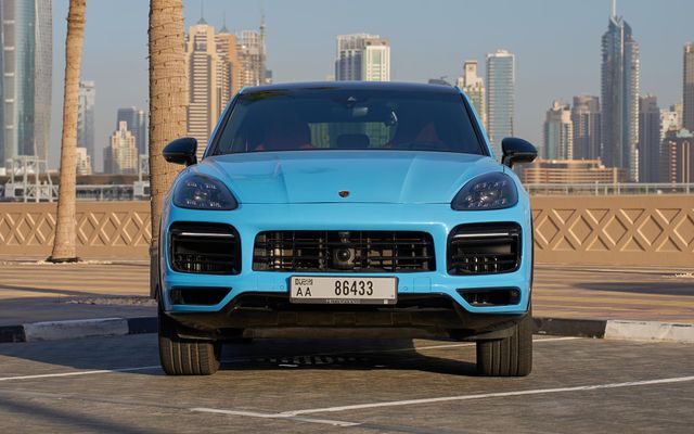Porsche Cayenne S - image 3
