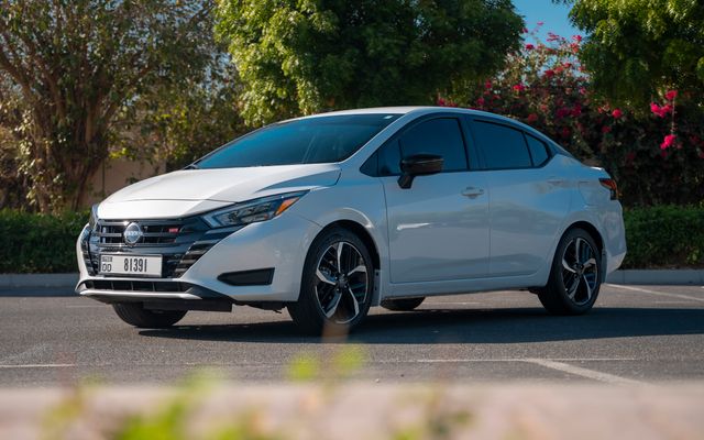 Nissan Versa 2024 - image 1