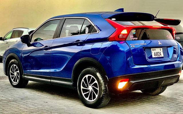 MITSUBISHI ECLIPSE CROSS 2020 - image 4