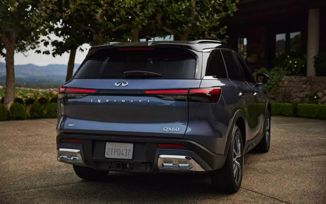 INFINITI QX60 - image 4
