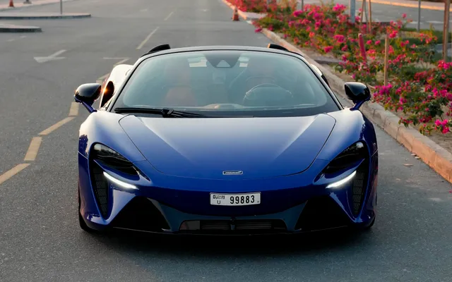 McLaren Artura Spider - image 3